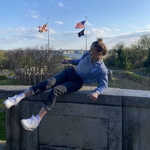 Meet your Posher, Mayce